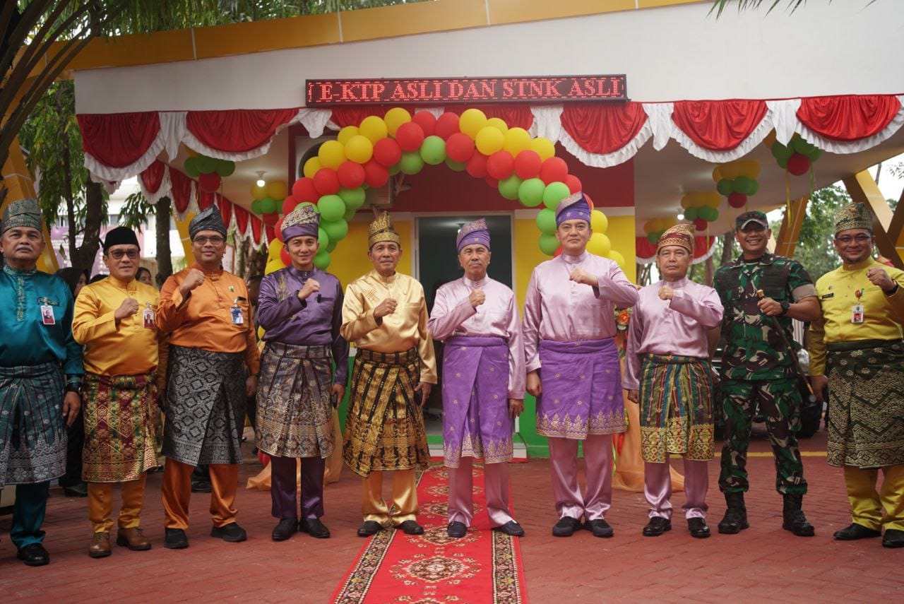 Tidak Terima Tunai, Pembayaran Samsat Drive Thru Gajah Mada Gunakan QRIS BRK Syariah